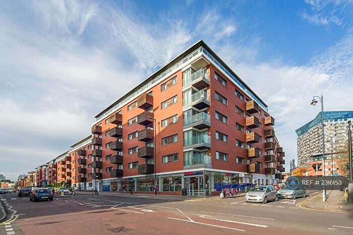 2 Bedroom Penthouse To Rent In Skyline, Birmingham, B1