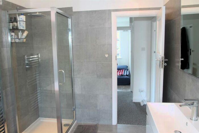 3 Bedroom Terraced House To Rent In Bromley, BR1