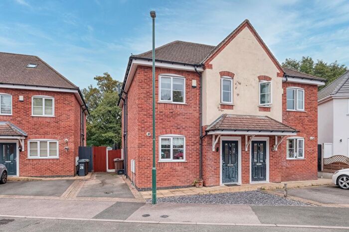 3 Bedroom Semi-detached House For Sale In Ringswood Road, Solihull, B92