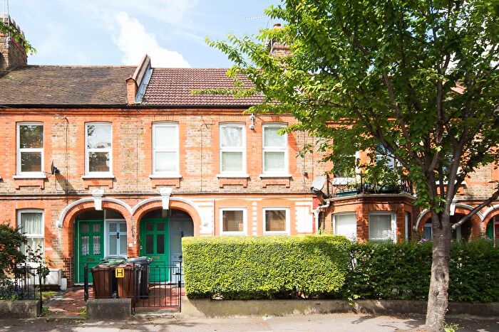 1 Bedroom Apartment To Rent In Mersey Road, Walthamstow, E17