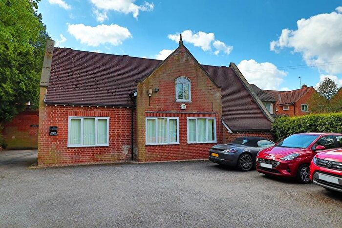 3 Bedroom Flat To Rent In The Coach House, Ratcliffe Road, Stoneygate, Leicester, LE2