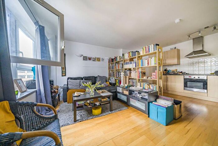 1 Bedroom Flat For Sale In The Vista Building, Woolwich, London, SE18