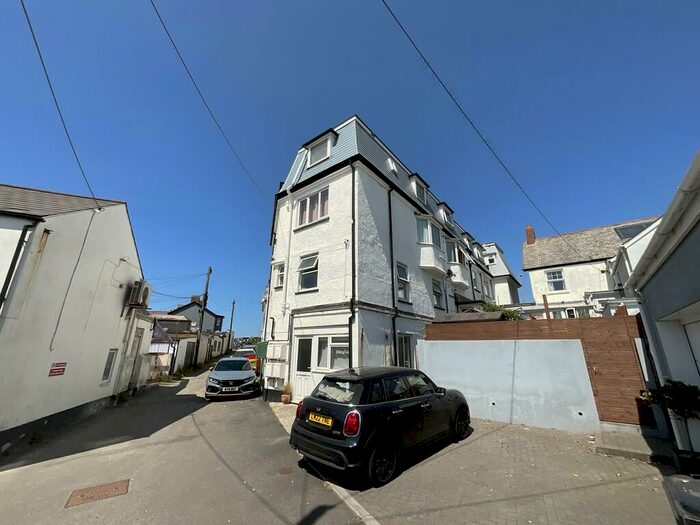 1 Bedroom Flat To Rent In Burn Court, Burn View, Bude, EX23