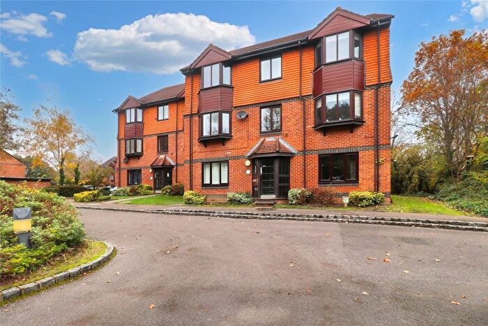 2 Bedroom Apartment To Rent In Woking, Surrey, GU21