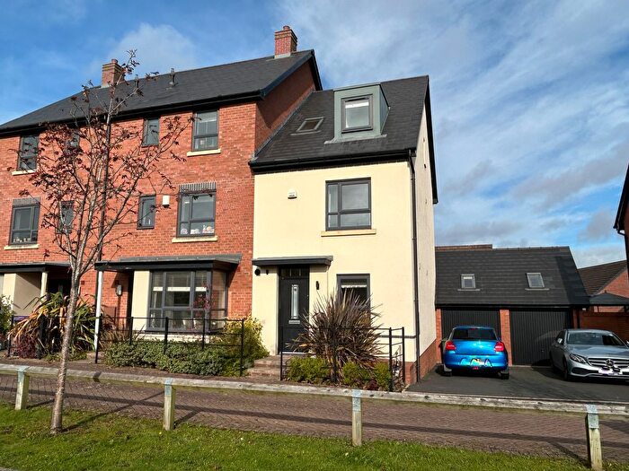 4 Bedroom End Of Terrace House To Rent In Wall Close, Lawley Village, Telford, TF4