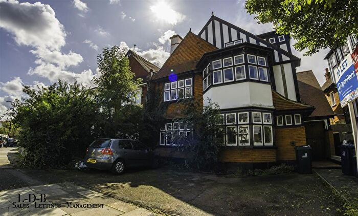 1 Bedroom Flat To Rent In Acacia Road, London, W3