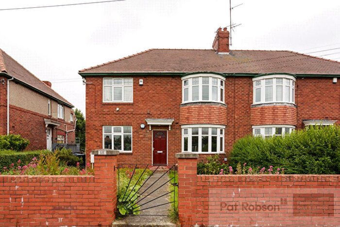 2 Bedroom Flat To Rent In Great North Road, Gosforth, Newcastle Upon Tyne, NE3