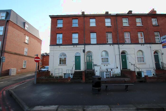 1 Bedroom Flat To Rent In Queens Road, Reading, Reading, RG1