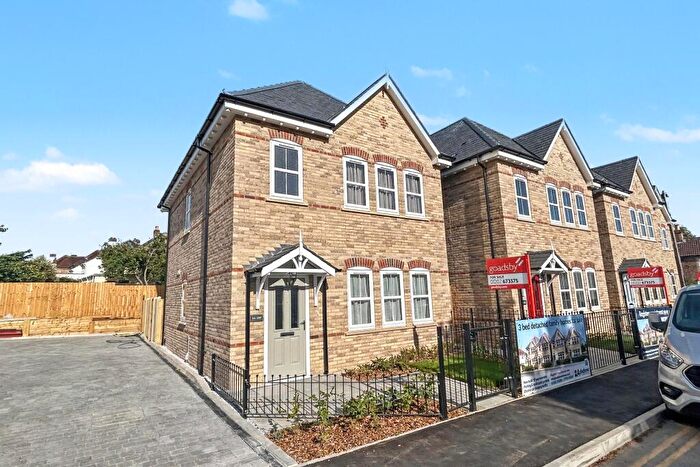 3 Bedroom Detached House For Sale In Ashley Cross, BH14
