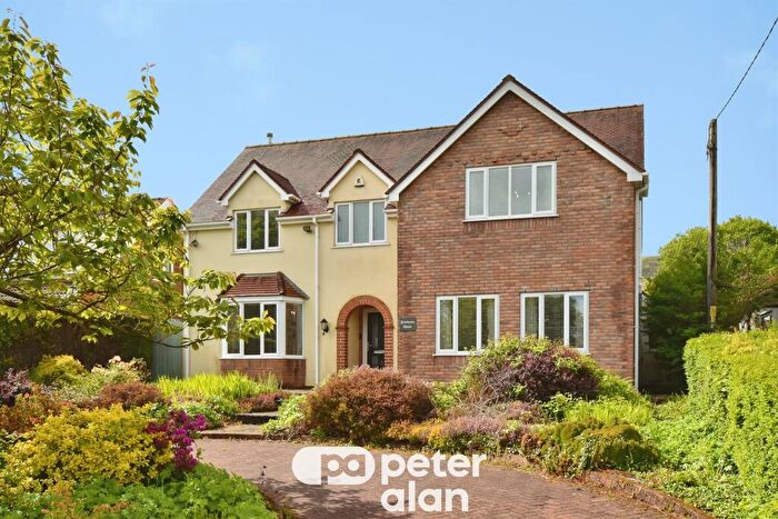 4 Bedroom Detached House For Sale In Hirwaun Road, Hirwaun, Aberdare, CF44