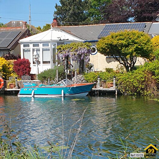 2 Bedroom Detached Bungalow For Sale In Compass Cottage, Surfleet, Spalding, Lincolnshire, PE11
