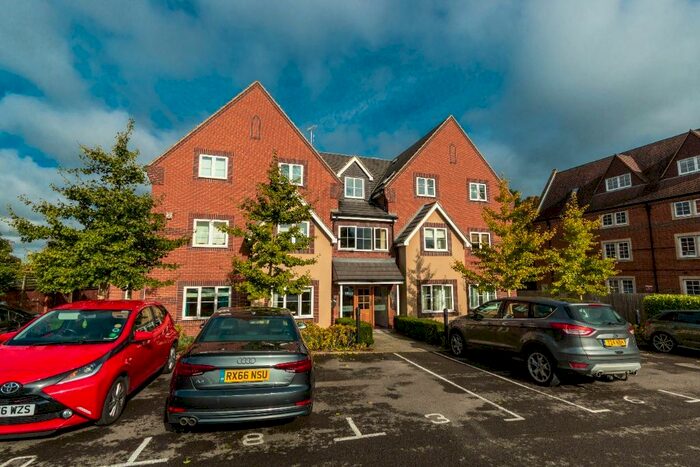 1 Bedroom Apartment To Rent In Enborne Road, Newbury, RG14