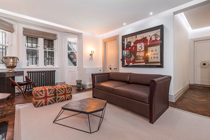 1 Bedroom Flat To Rent In North Audley Street, Mayfair, London, United Kingdom, Mayfair, W1K