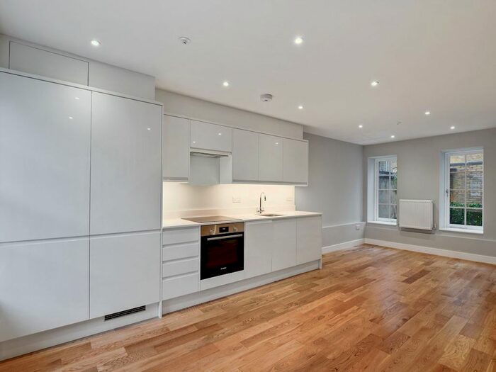 2 Bedroom Flat To Rent In Islington Park Street, Islington, N1