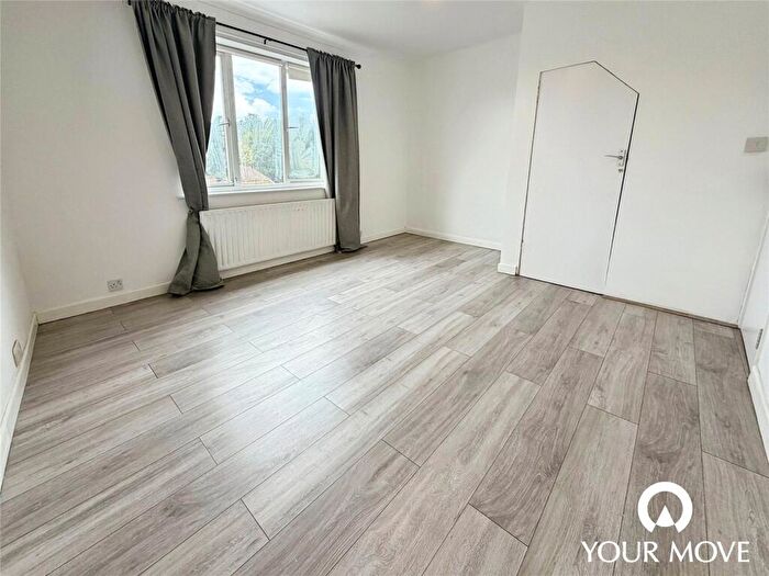 1 Bedroom Terraced House To Rent In Rochester Street, Chatham, Kent, ME4