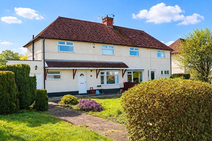 3 Bedroom Semi Detached House For Sale In Lincoln Road, Newark, NG24