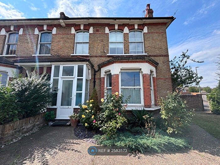 2 Bedroom Maisonette To Rent In Elm Road, Sidcup, DA14