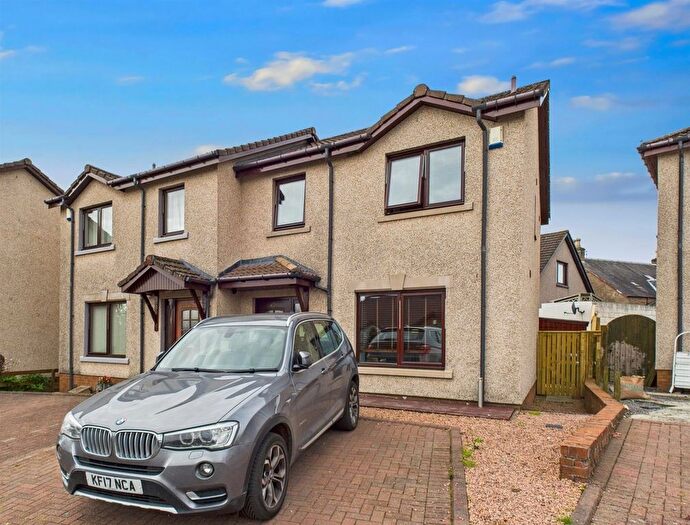 3 Bedroom Semi-Detached House For Sale In Honeyberry Crescent, Rattray, PH10