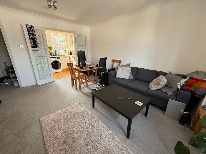 1 Bedroom Flat To Rent In Balham Park Road, London, SW12