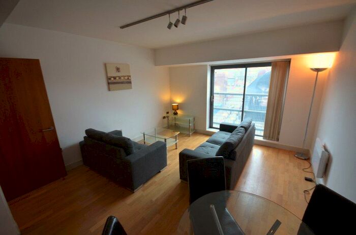 2 Bedroom Apartment To Rent In Express Networks, Oldham Road, Manchester, M4