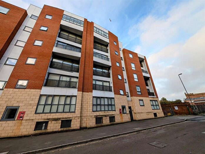 2 Bedroom Flat To Rent In Epworth Street, Liverpool, L6