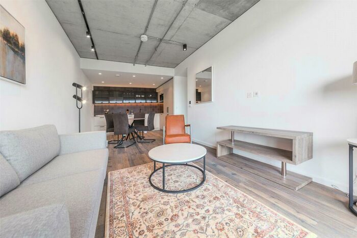 2 Bedroom Apartment To Rent In Lawrence Road, London, N15