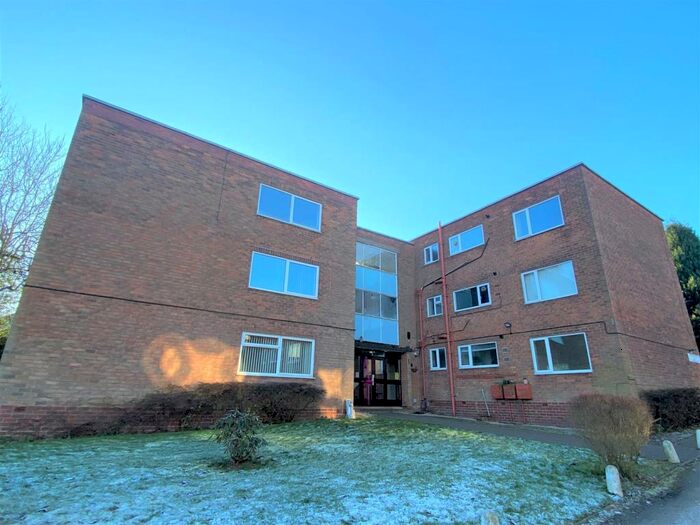 2 Bedroom Flat To Rent In Wingate Court, Blackberry Lane, Sutton Coldfield, B74