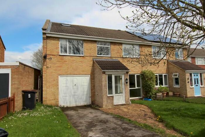 4 Bedroom Semi-Detached House To Rent In Sycamore Road, Ripon, HG4