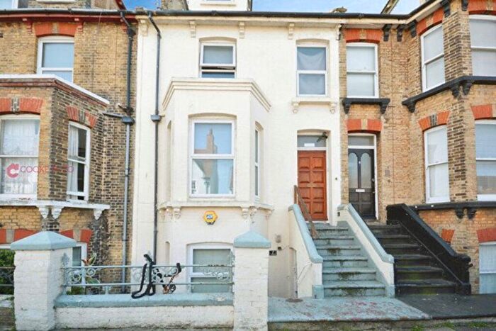 2 Bedroom Flat To Rent In St Pauls Road, Margate, CT9