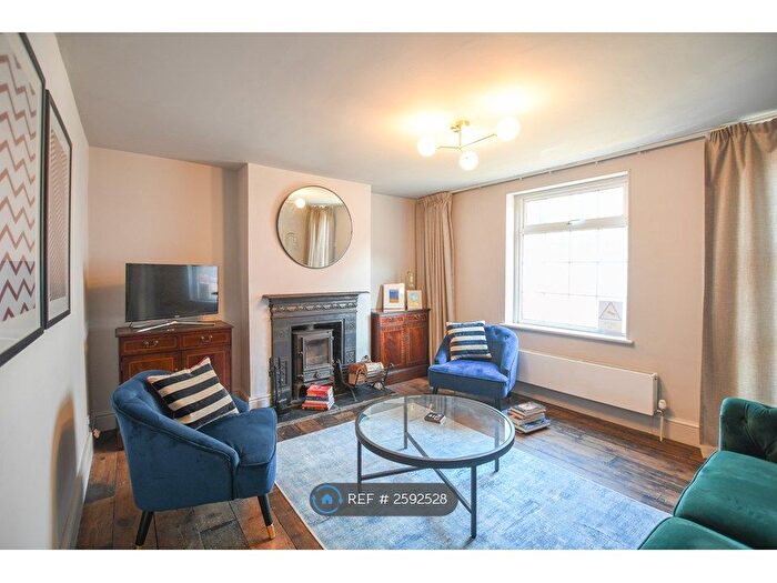 4 Bedroom End Of Terrace House To Rent In York Road, Walmer, Deal, CT14