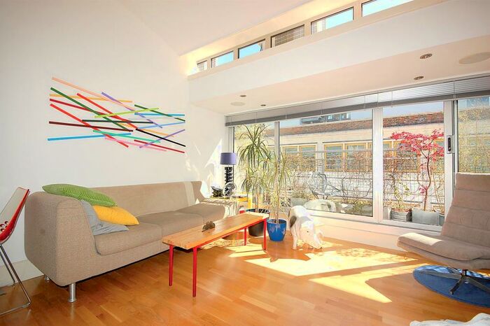 1 Bedroom Apartment To Rent In Bastwick Street, London, EC1V