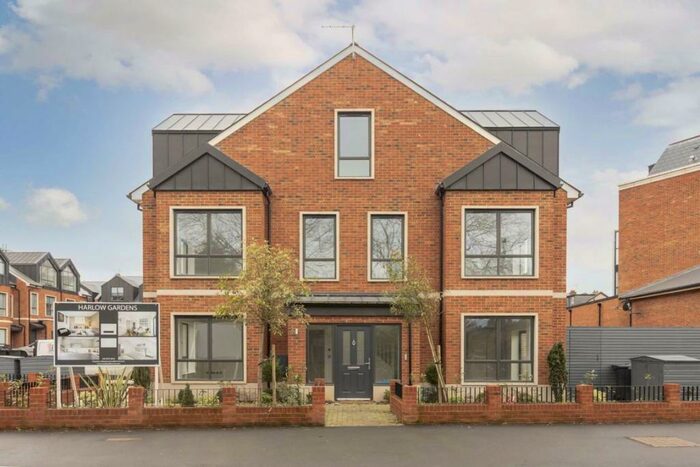 4 Bedroom Detached House To Rent In Lower Marsh Lane, Kingston Upon Thames, KT1