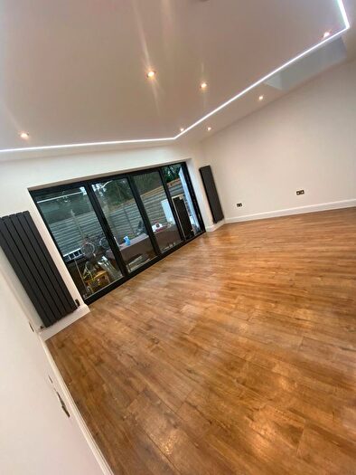 2 Bedroom Flat To Rent In Scarborough Road, London, N4