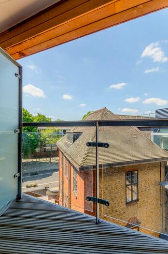 1 Bedroom Flat To Rent In St Pancras Way, St Pancras, London, NW1