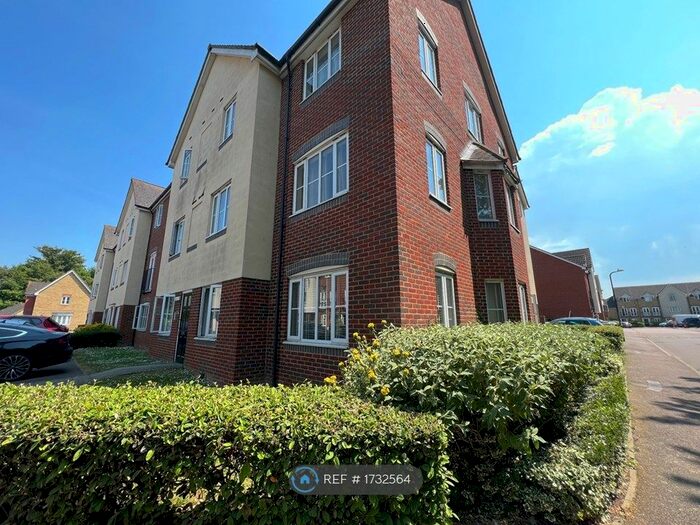 2 Bedroom Flat To Rent In Covesfield, Gravesend, DA11