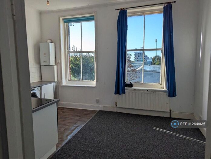 1 Bedroom Flat To Rent In Cromwell Road, Hove, BN3