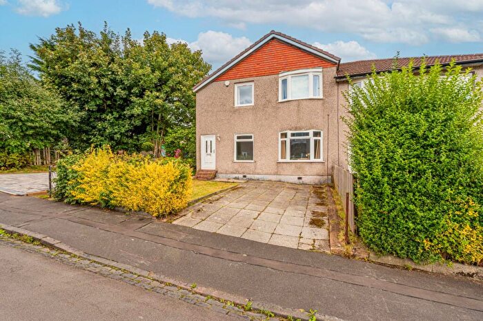 3 Bedroom Flat For Sale In Glencroft Road, Croftfoot, Glasgow, G44