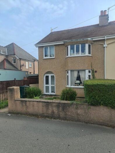 3 Bedroom Semi-Detached House To Rent In Marl Drive, Llandudno Junction, LL31