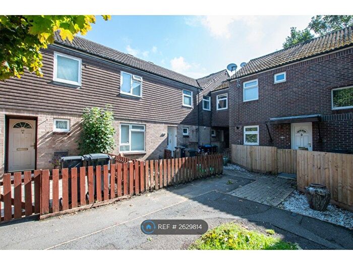 4 Bedroom Terraced House To Rent In Swansbury Drive, Bournemouth, BH8