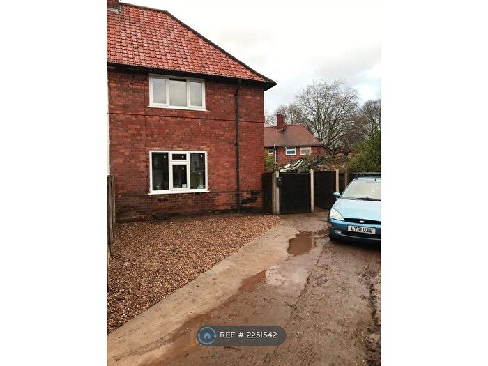 2 Bedroom End Of Terrace House To Rent In Enderby Square, Beeston, Nottingham, NG9