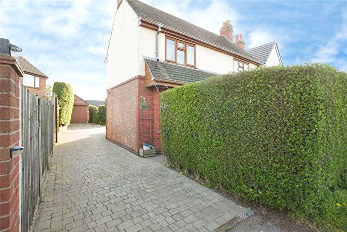 3 Bedroom Detached House For Sale In Rugby Road, Bulkington, Bedworth, Warwickshire, CV12