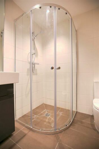 3 Bedroom Flat To Rent In Grainger Street, Newcastle Upon Tyne, NE1