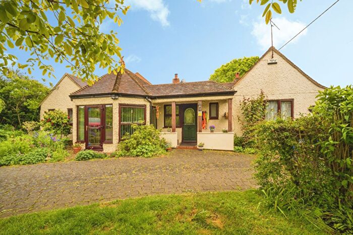 4 Bedroom Bungalow For Sale In Tyler Hill Road, Tyler Hill, Canterbury, Kent, CT2