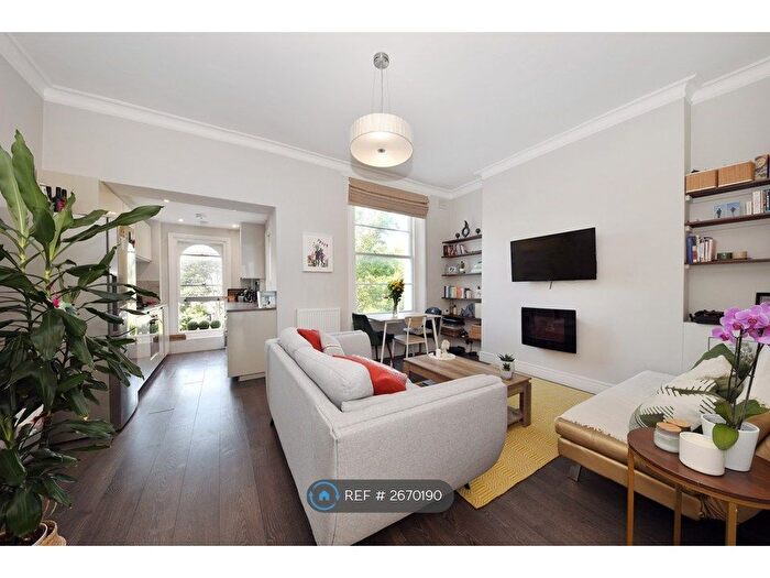 1 Bedroom Flat To Rent In Little Venice, London, W9