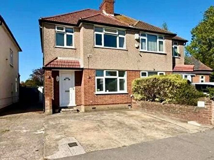 3 Bedroom Semi Detached House For Sale In Craneswater, Hayes, UB3