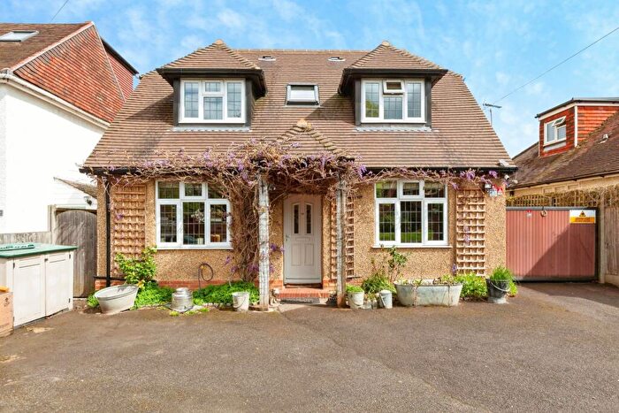 4 Bedroom Detached House For Sale In Stroud Farm Road, Holyport, Maidenhead, Berkshire, SL6