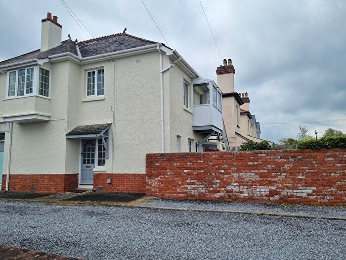 3 Bedroom Flat To Rent In Gestridge Road, Newton Abbot, TQ12