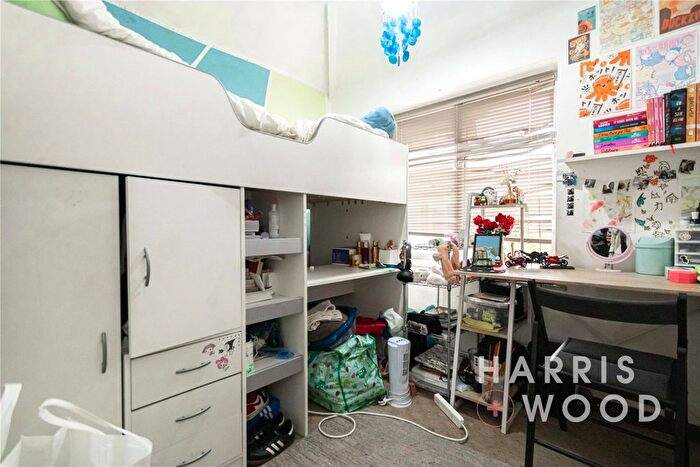 3 Bedroom End Of Terrace House For Sale In Rowney Gardens, Dagenham, RM9