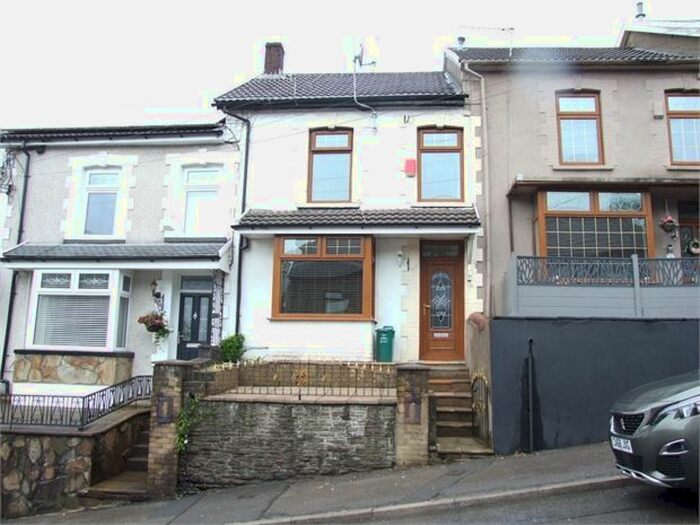 3 Bedroom Terraced House To Rent In Amos Hill, Penygraig, Rhonnda Cynon Taff., CF40