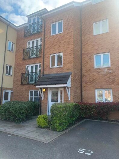 2 Bedroom Flat To Rent In Bryanstone Road, Waltham Cross, EN8